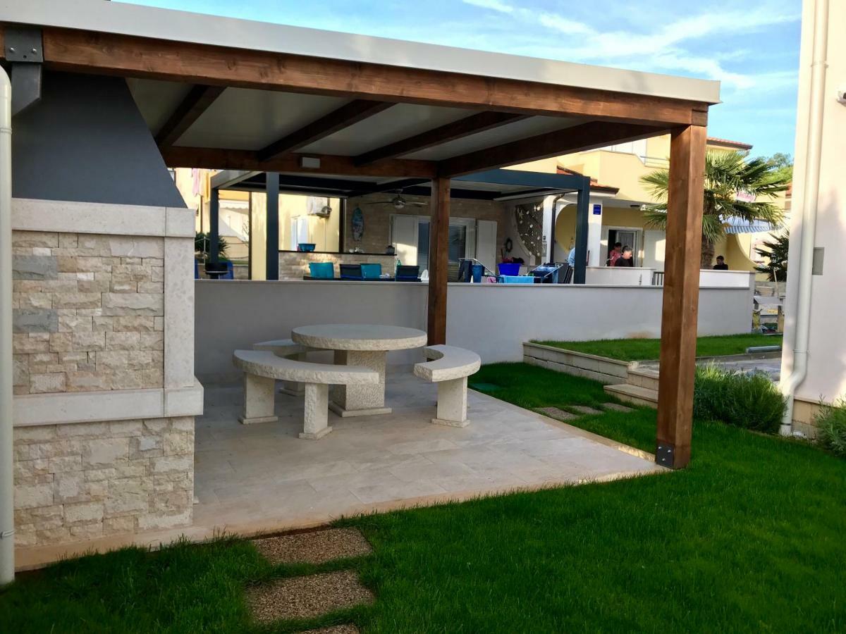 Lovrečica Villa Punta Mulino מראה חיצוני תמונה
