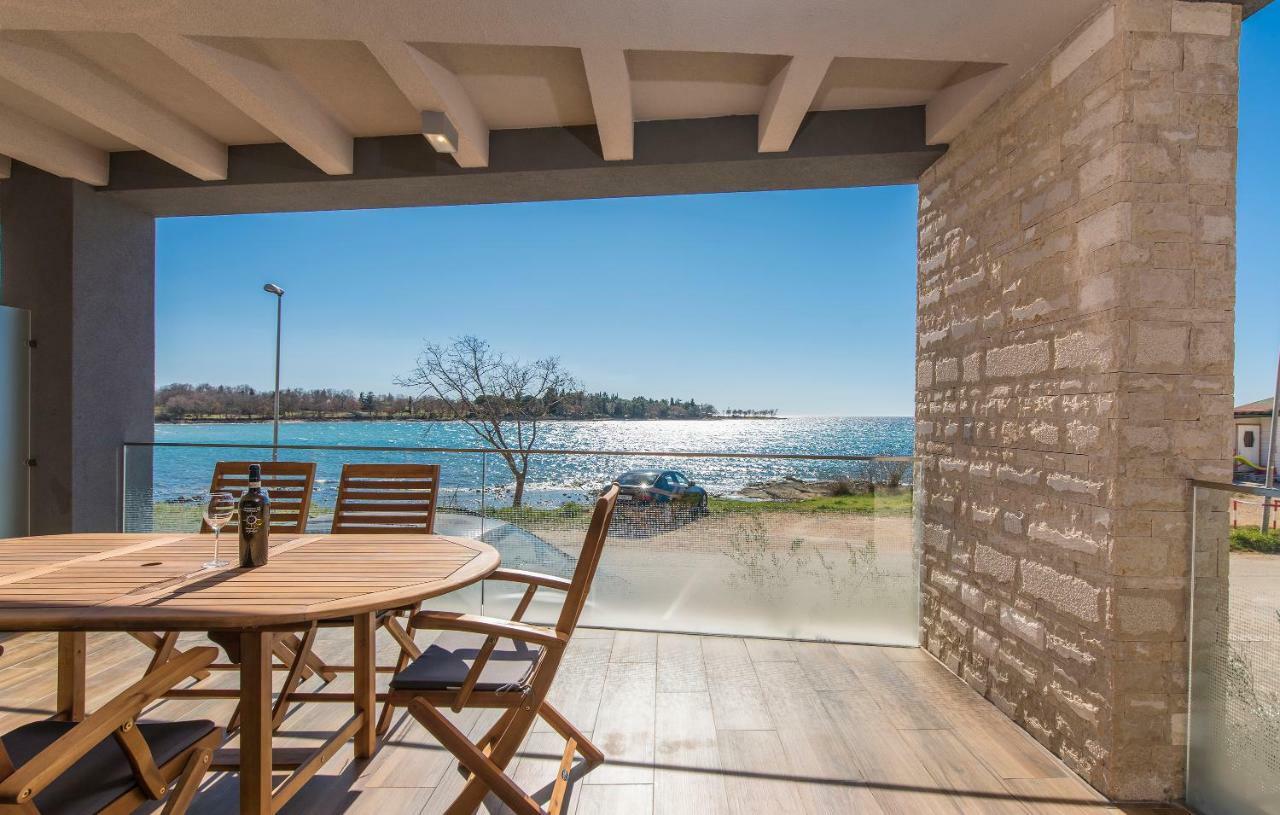 Lovrečica Villa Punta Mulino מראה חיצוני תמונה